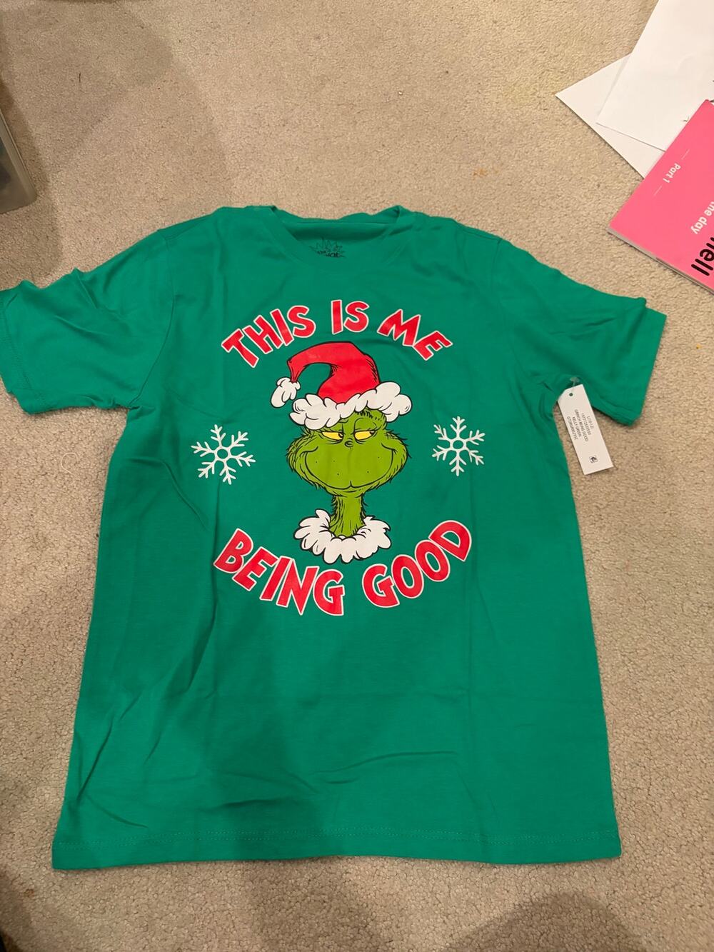 NWT The Grinch graphic tee kids large